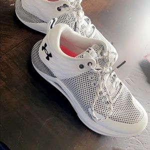 Under armour volleyball shoes